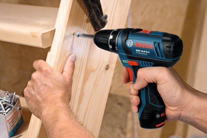 Bosch GSR 12V-15 Akülü Vidalama L-Boxx Çantalı 2 x 2,0 Ah