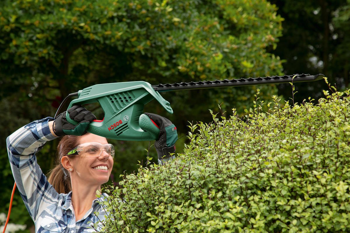 Bosch EasyHedgeCut 45 Çit Kesme Makinesi